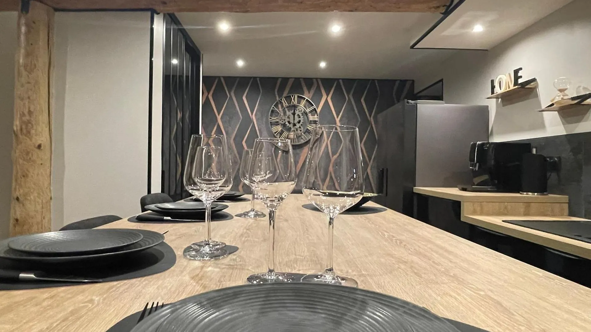 Pyrenair Location Maison 8 Personnes Proche Des Telecabines Bagnères-de-Luchon 度假居